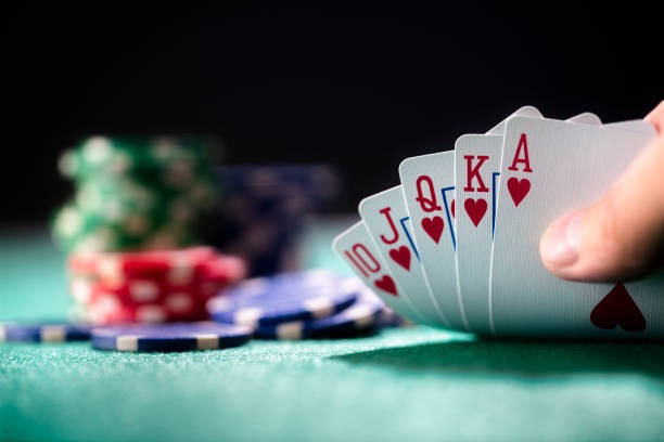 Hood vs Wolf blackjack table on sambeltoto mobile app showing live dealer and player interface